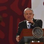 AMLO pide a Carlos Loret, Jorge Ramos y León Krauze que den a conocer sus “sueldos desproporcionados”